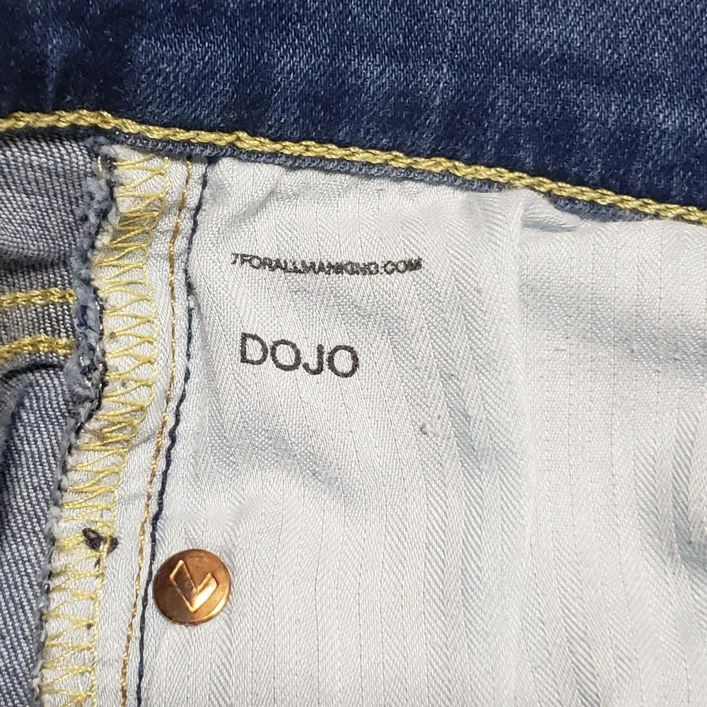 7 For All Mankind Dojo Flare Jeans Blue Denim Women Size 26 Medium Wash - Picture 7 of 15